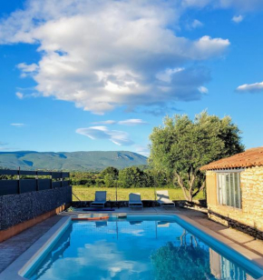 Gîte de charme avec Piscine dans le Luberon au Domaine Artemiss